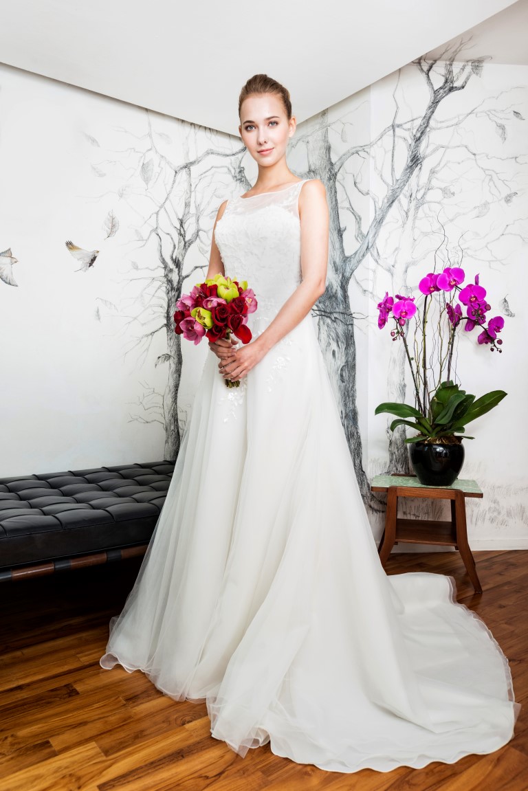wedding gown warehouse